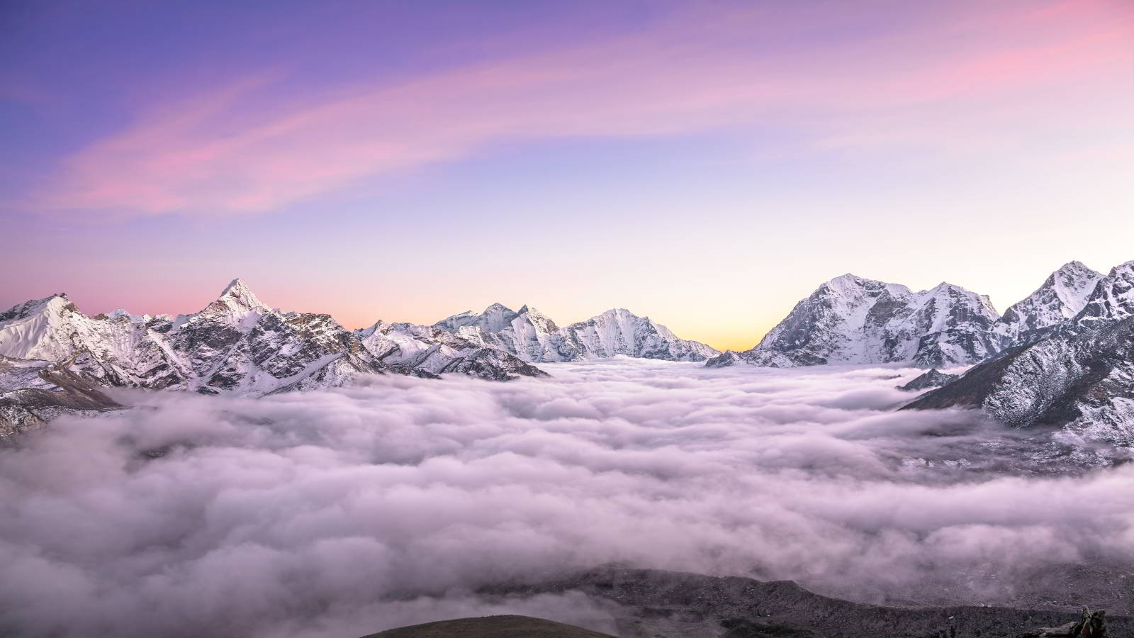 Himalayas_Clouds1600